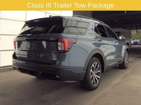 Used 2026 Ford Explorer ST-Line AWD/4WD image 3