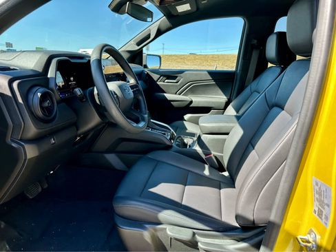 Used 2024 Chevrolet Colorado Trail Boss image 12