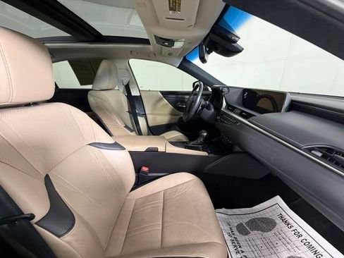 Used 2019 Lexus ES 350 w/ Accessory Package 2 FWD image 36