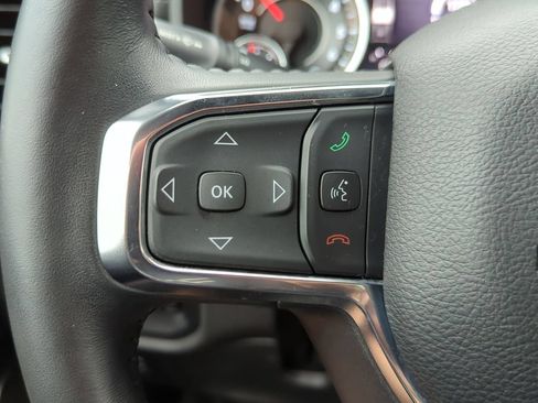 Used 2024 RAM 1500 Laramie AWD/4WD image 12