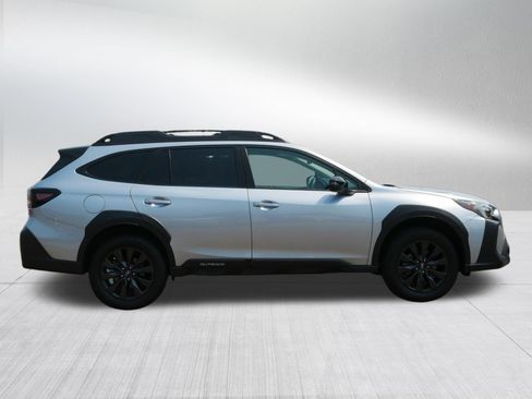 Used 2024 Subaru Outback Onyx Edition AWD/4WD image 8
