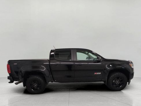 Used 2019 Chevrolet Colorado Z71 w/ Z71 Midnight Edition AWD/4WD image 11