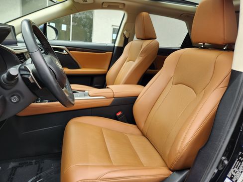 Used 2022 Lexus RX 350 AWD w/ Premium Package image 10