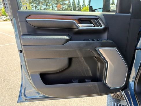 Used 2024 GMC Sierra 2500 Denali w/ Denali Reserve Package AWD/4WD image 10