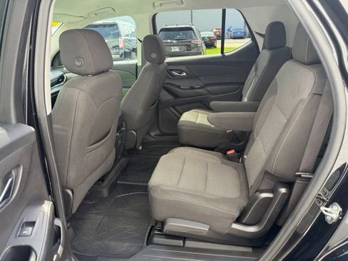 Used 2021 Chevrolet Traverse LT FWD image 20