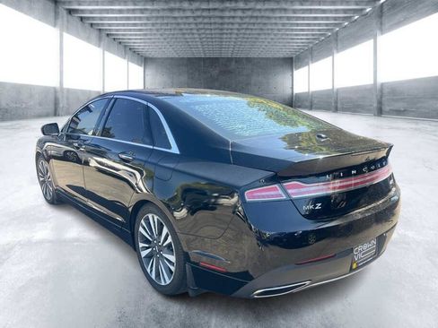 Used 2017 Lincoln MKZ Reserve FWD image 3