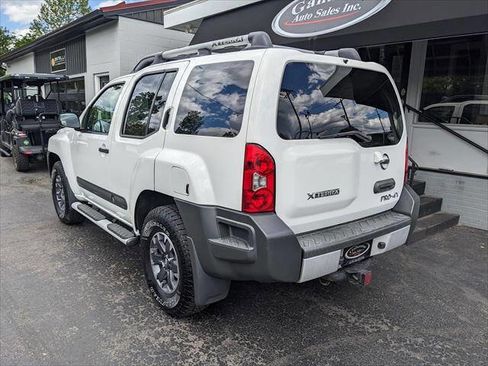 Used 2015 Nissan Xterra PRO-4X w/ Pro-4x Leather Package AWD/4WD image 3