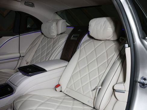 Used 2024 Mercedes-Benz Maybach S 580 4MATIC image 62