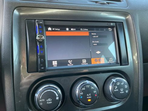 Used 2014 Dodge Challenger SXT image 25