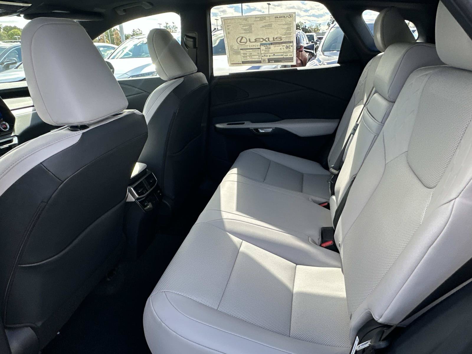 New 2026 Lexus RX 350h AWD/4WD image 18
