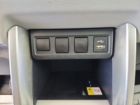 Used 2022 Toyota Corolla Cross LE w/ Moonroof Package FWD image 27