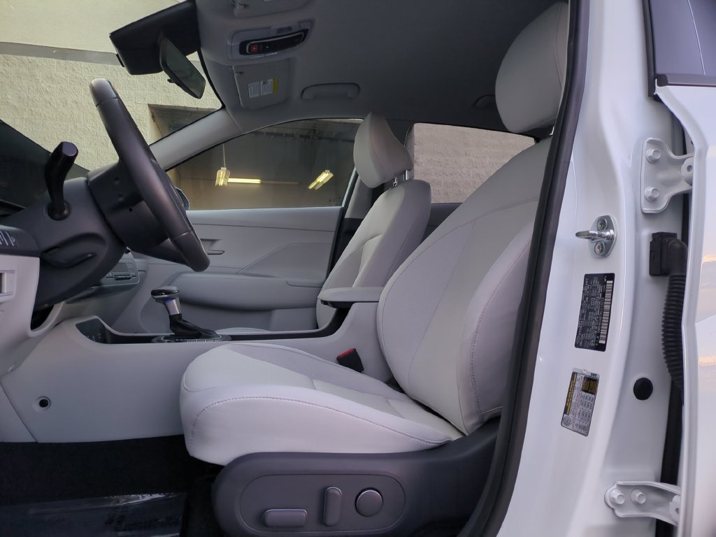 Certified 2024 Hyundai Kona SEL FWD image 18
