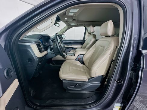Used 2024 Ford Expedition Max Limited image 13
