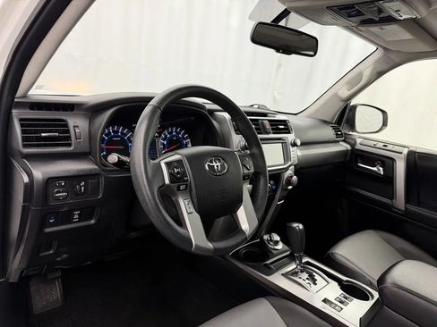 Used 2019 Toyota 4Runner SR5 Premium AWD/4WD image 8