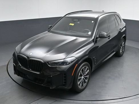 Used 2025 BMW X5 xDrive40i w/ Executive Package AWD/4WD image 48