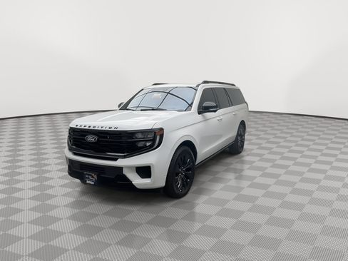 Certified 2025 Ford Expedition Max Platinum w/ Stealth Appearance Package AWD/4WD image 42