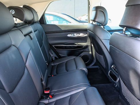 Used 2025 Genesis GV70 2.5T AWD/4WD image 19