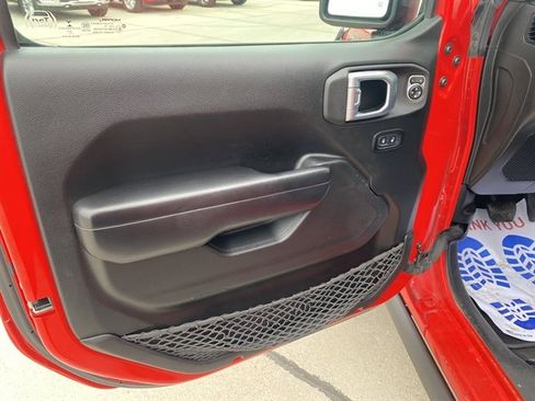 Used 2021 Jeep Wrangler Unlimited Rubicon w/ Dual Top Group image 21