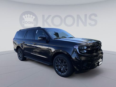 New 2026 Ford Expedition Max Platinum w/ Stealth Appearance Package AWD/4WD image 2