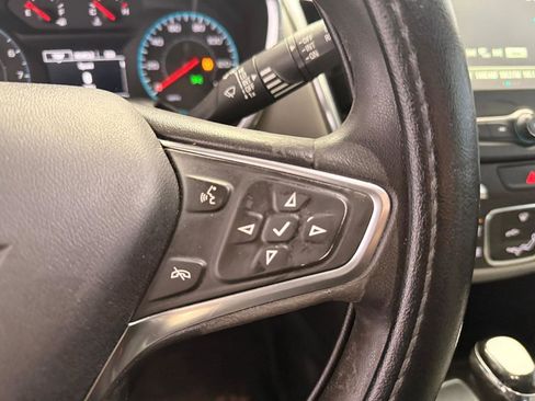 Used 2018 Chevrolet Equinox LS FWD image 25