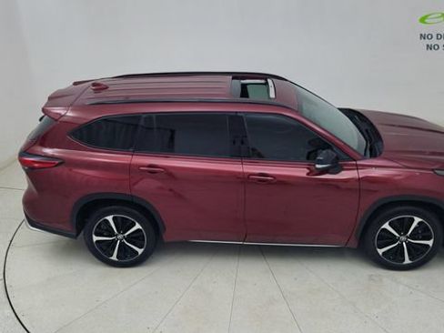 Used 2022 Toyota Highlander XSE AWD/4WD image 79