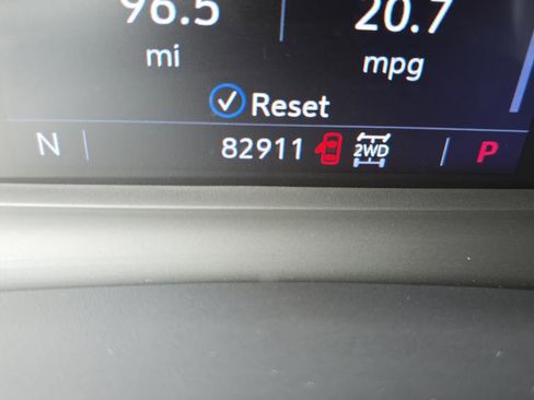 Used 2022 Cadillac XT6 Premium Luxury image 12