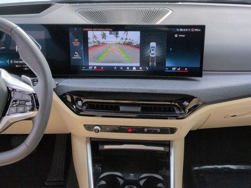 Used 2025 BMW 330i 330i w/ Premium Package image 30