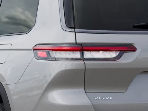 New 2026 Jeep Grand Cherokee L Limited image 9