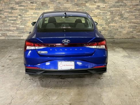 Used 2021 Hyundai Elantra SE image 7