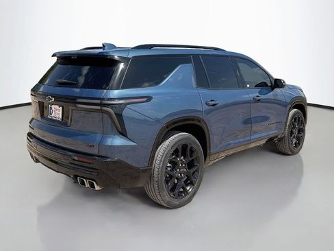 Used 2026 Chevrolet Traverse RS w/ LPO, Floor Liner Package FWD image 7