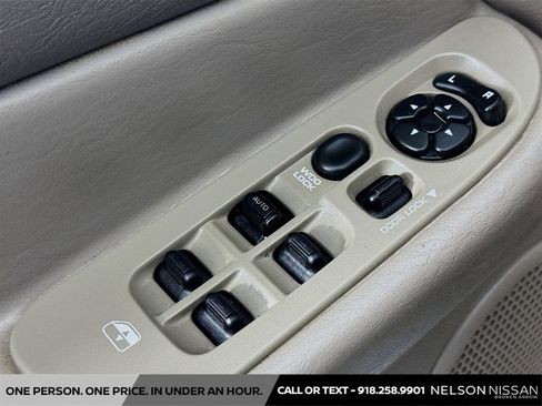 Used 2003 Dodge Ram 2500 Truck SLT image 16