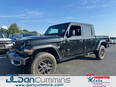 Used 2024 Jeep Gladiator Sport