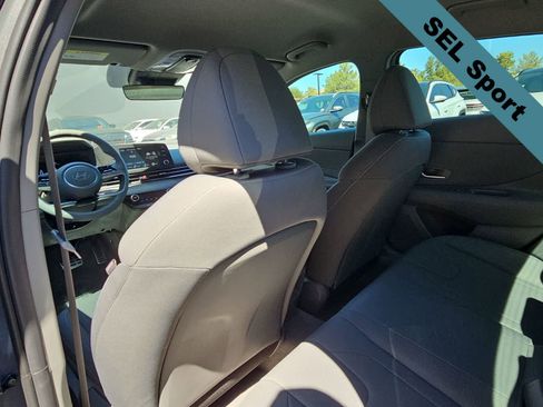 Certified 2025 Hyundai Elantra Sport FWD image 16
