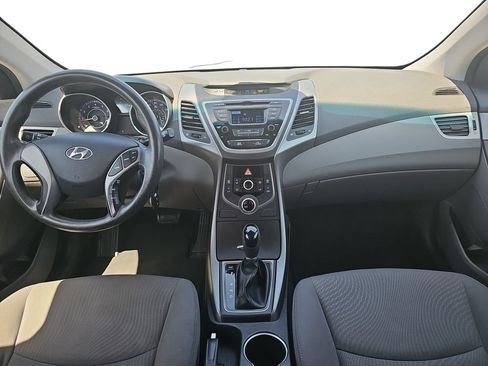 Used 2014 Hyundai Elantra SE FWD image 9