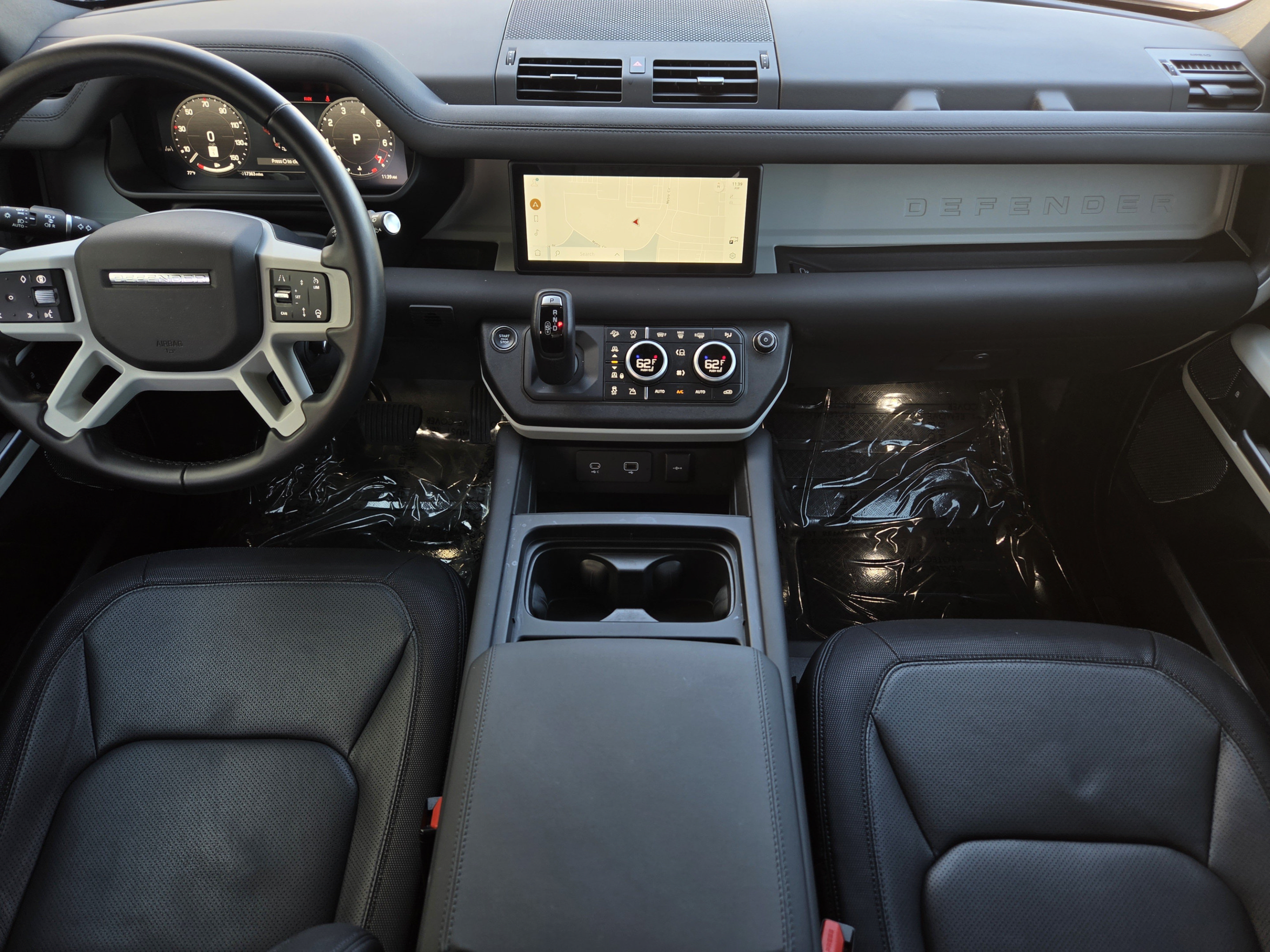 Used 2024 Land Rover Defender 110 X-Dynamic SE AWD/4WD image 27