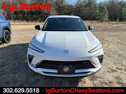 Certified 2024 Buick Envista Sport Touring w/ Convenience II Package image 2