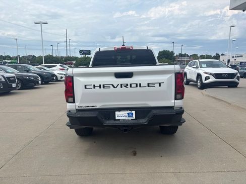 Used 2024 Chevrolet Colorado Trail Boss w/ Advanced Trailering Package AWD/4WD image 6
