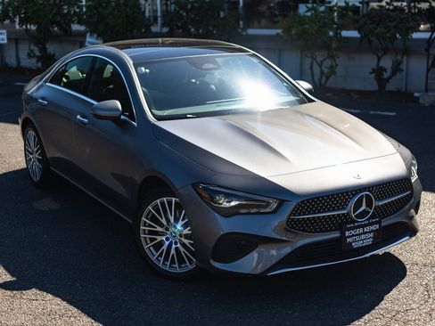 Used 2025 Mercedes-Benz CLA 250 CLA 250 image 2