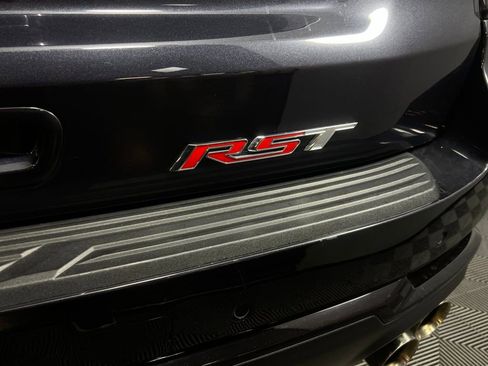 Used 2025 Chevrolet Suburban RST image 32