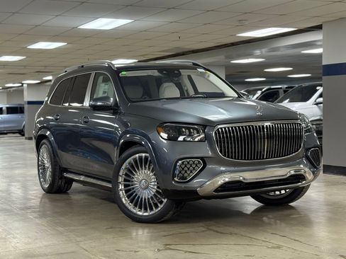 New 2026 Mercedes-Benz Maybach GLS 600 4MATIC image 2