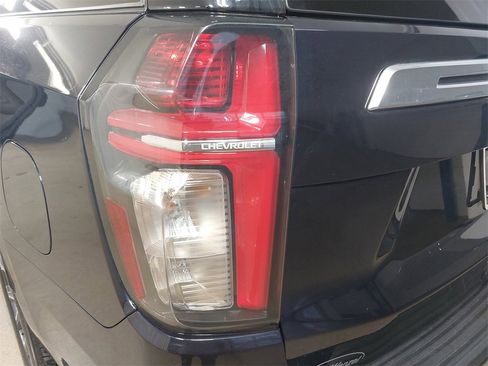 Used 2021 Chevrolet Suburban High Country image 41