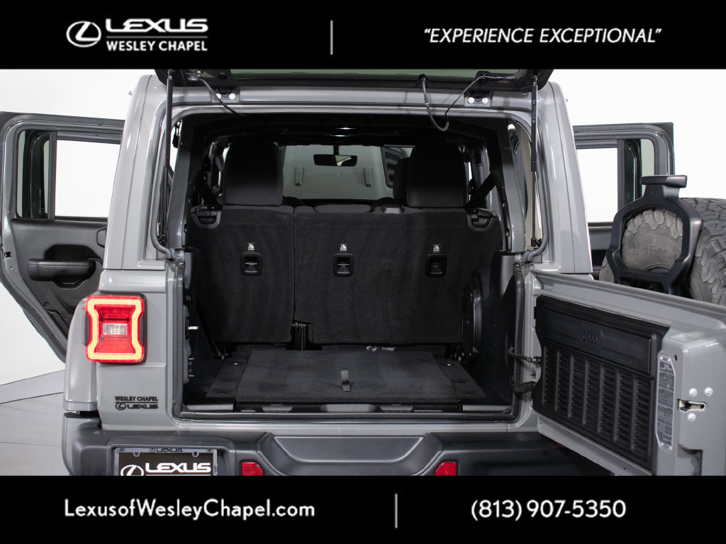 Used 2018 Jeep Wrangler Unlimited Rubicon AWD/4WD image 12