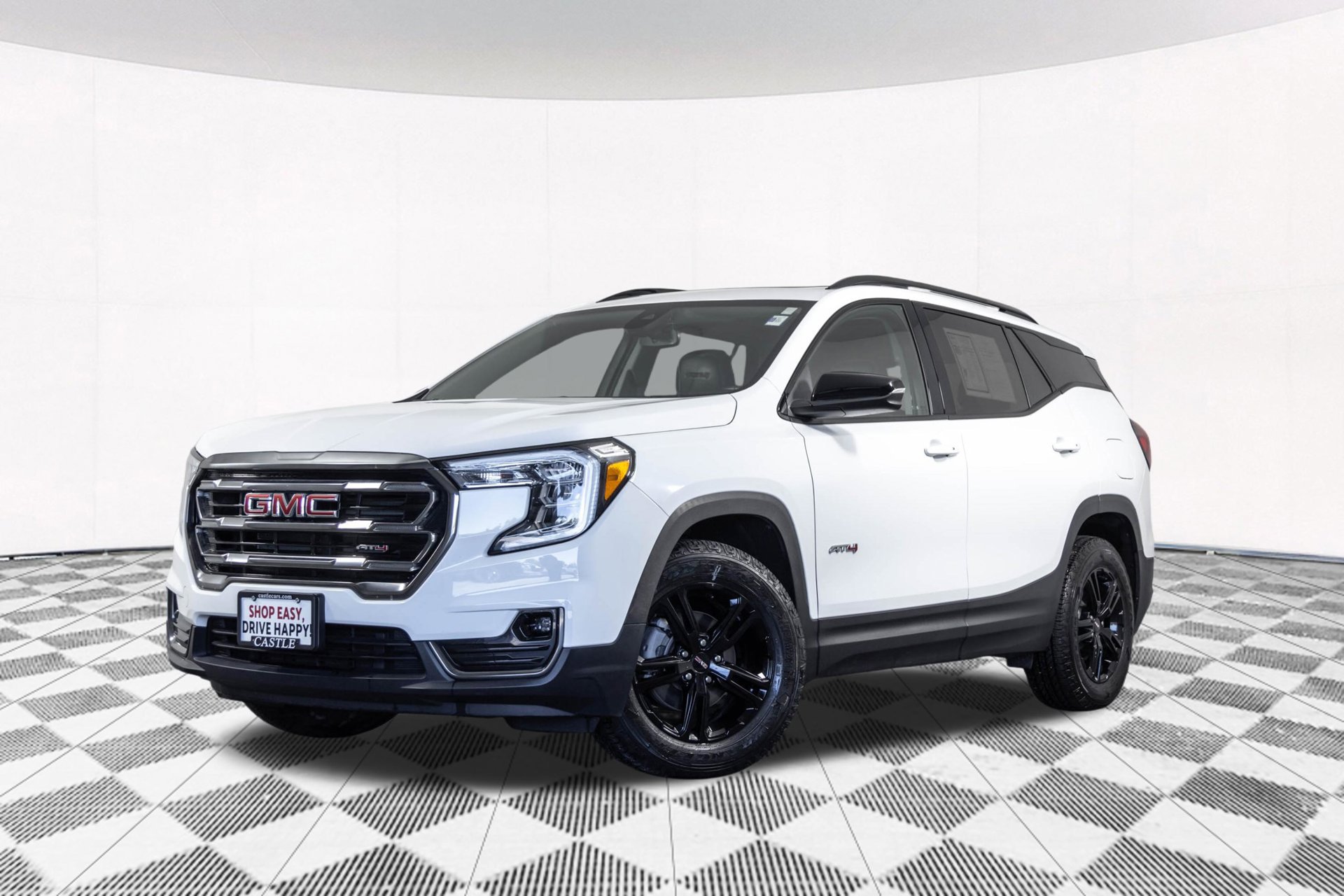 Used 2024 GMC Terrain AT4 AWD/4WD image 2