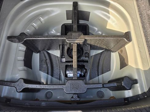 Used 2020 Volkswagen Jetta S w/ Driver Assistance Package image 18