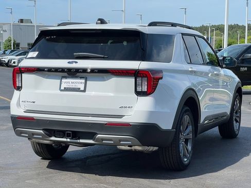 Used 2026 Ford Explorer Active w/ Active Comfort Package AWD/4WD image 11