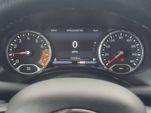 Used 2023 Jeep Renegade Trailhawk w/ Sun/Sound Group AWD/4WD image 16