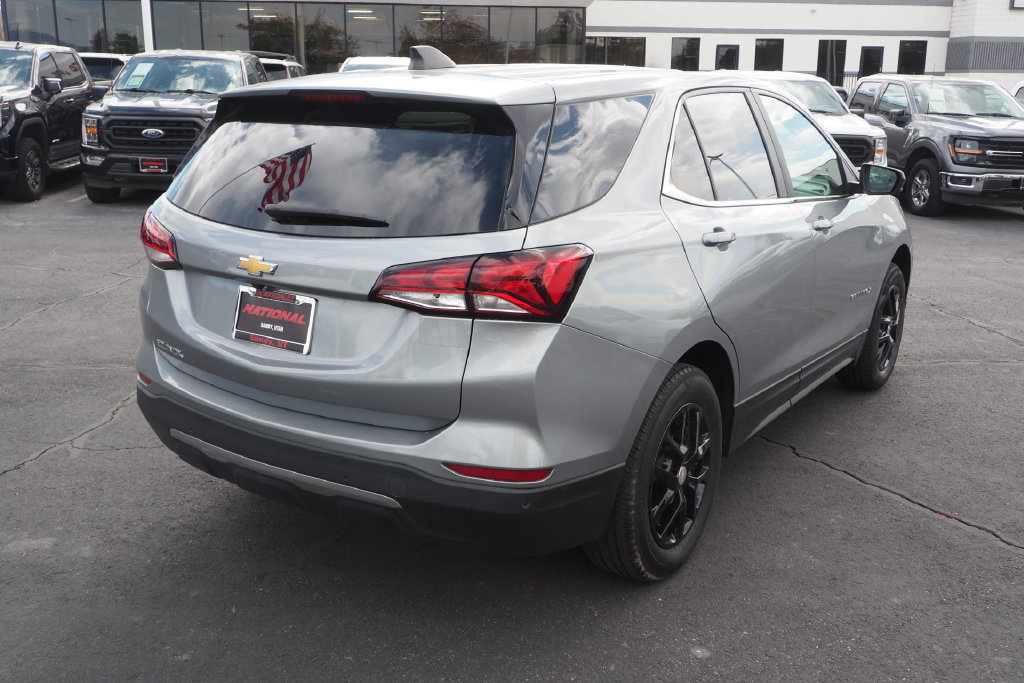 Used 2023 Chevrolet Equinox LT w/ Driver Convenience Package AWD/4WD image 5