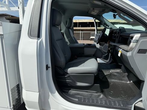 New 2026 Ford F250 XL w/ XL Chrome Package image 23