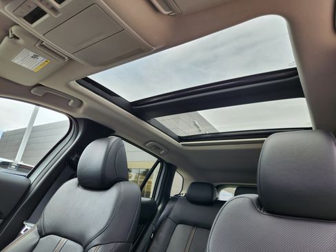 Certified 2025 MAZDA CX-50 AWD 2.5 Hybrid w/ Premium Pkg image 15