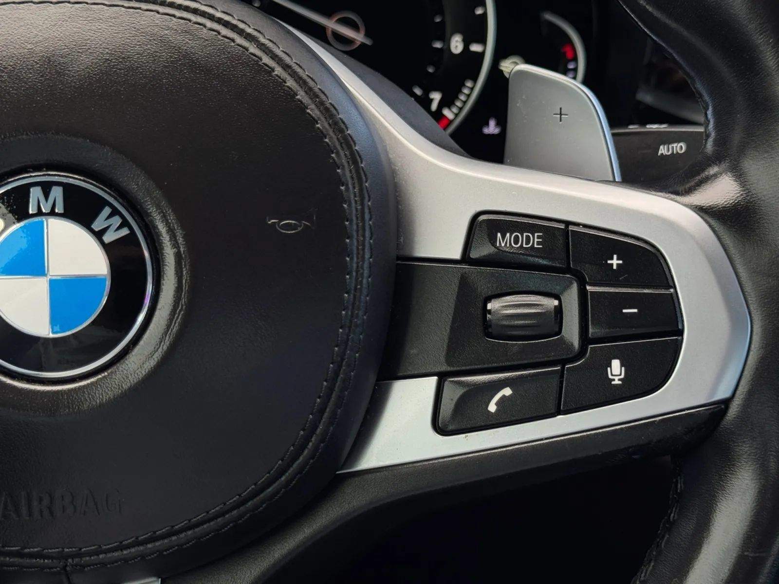 Used 2017 BMW 540i RWD image 29